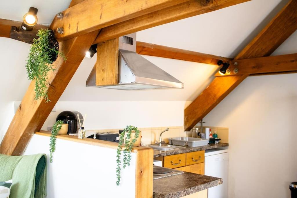 The Granary Apartment Barbrook Exterior foto
